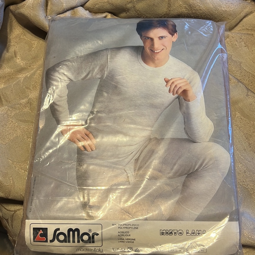 Men’s Italian Top/ Sweater